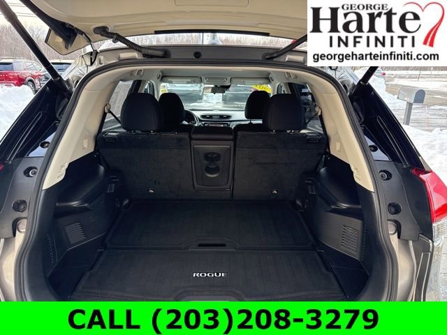 Used 2019 Nissan Rogue SV w/ Premium Package image 22