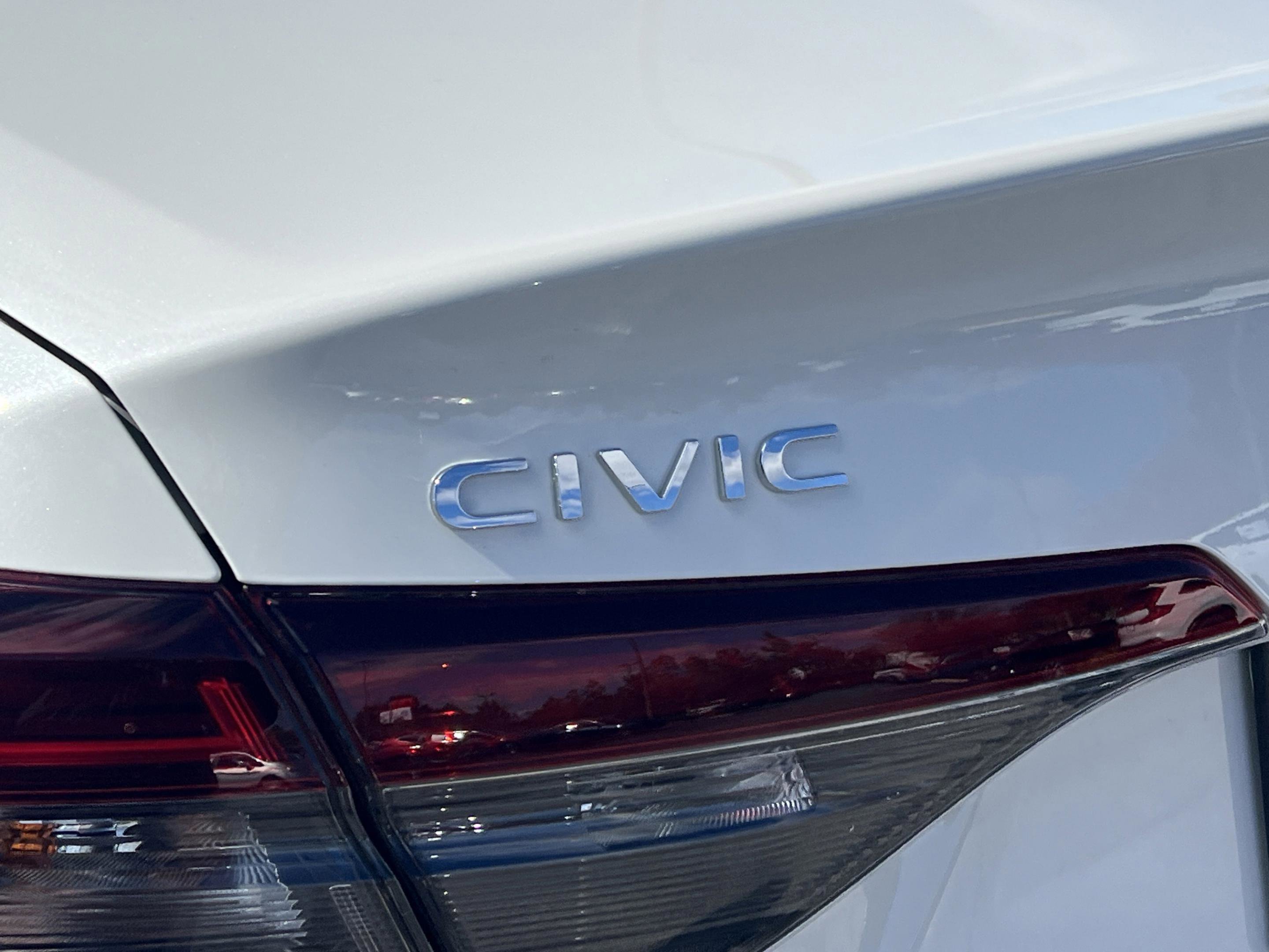 Certified 2025 Honda Civic FWD Hybrid Sedan image 9