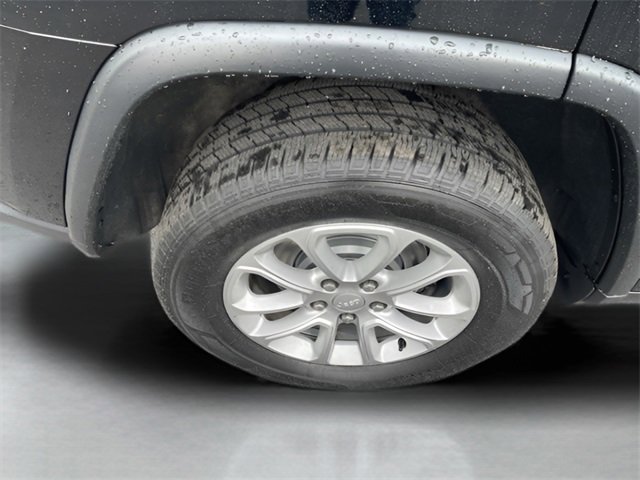 Used 2021 Jeep Grand Cherokee Laredo X image 23