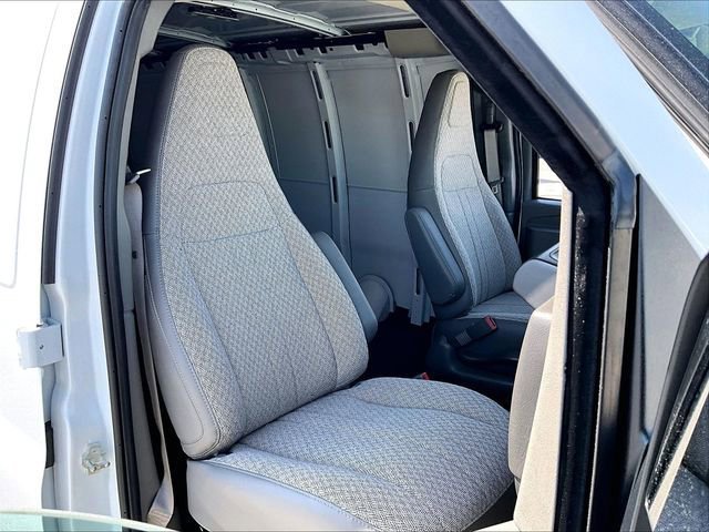 New 2026 Chevrolet Express 2500 w/ Driver Convenience Package RWD image 27