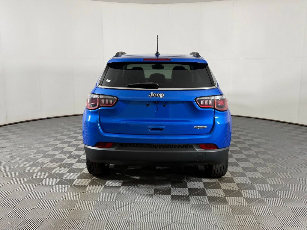 Used 2020 Jeep Compass Latitude w/ Popular Equipment Group image 9