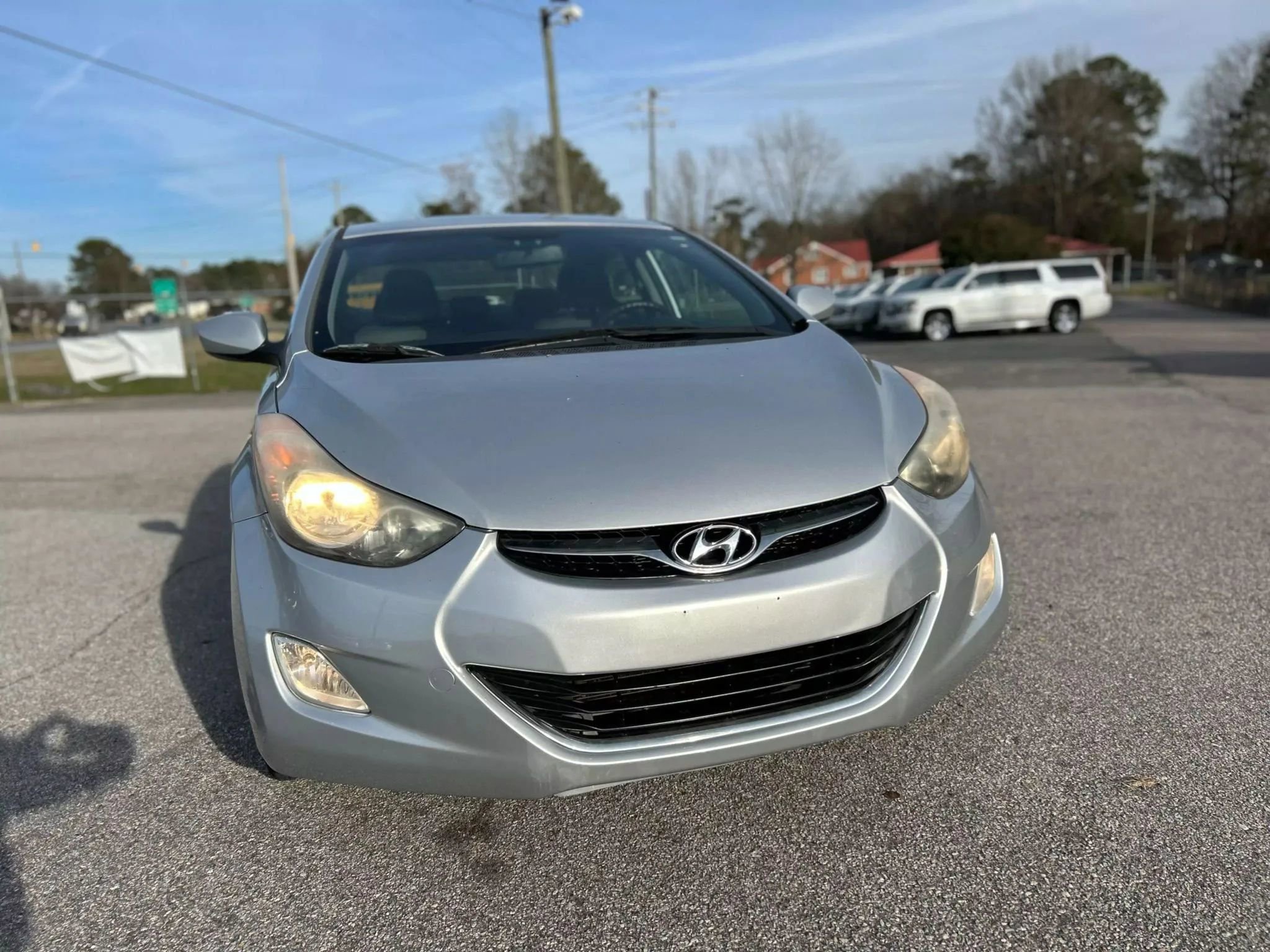 Used 2012 Hyundai Elantra GLS w/ Preferred Pkg 3 image 4