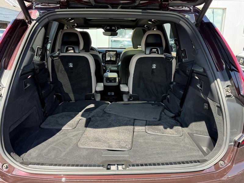 Certified 2025 Volvo XC90 B6 Plus AWD/4WD image 5
