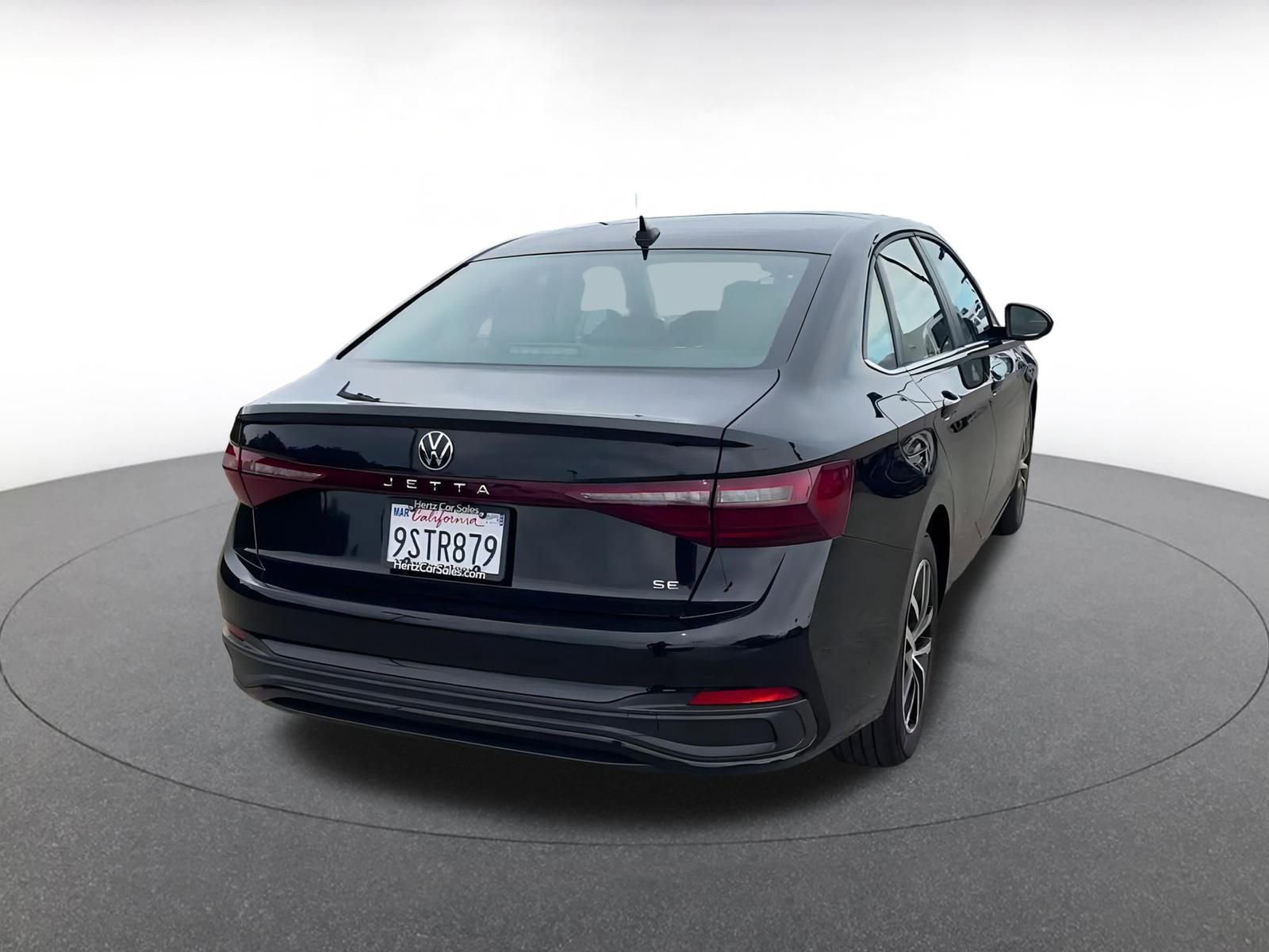 Used 2025 Volkswagen Jetta SE image 15