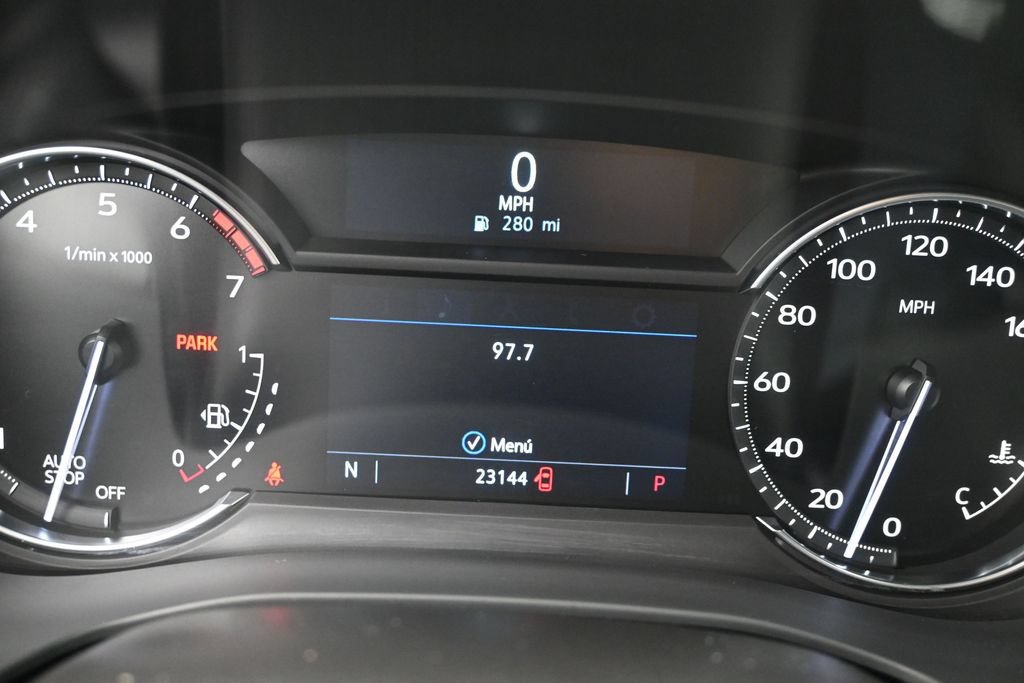 Certified 2024 Cadillac XT6 Luxury FWD image 11