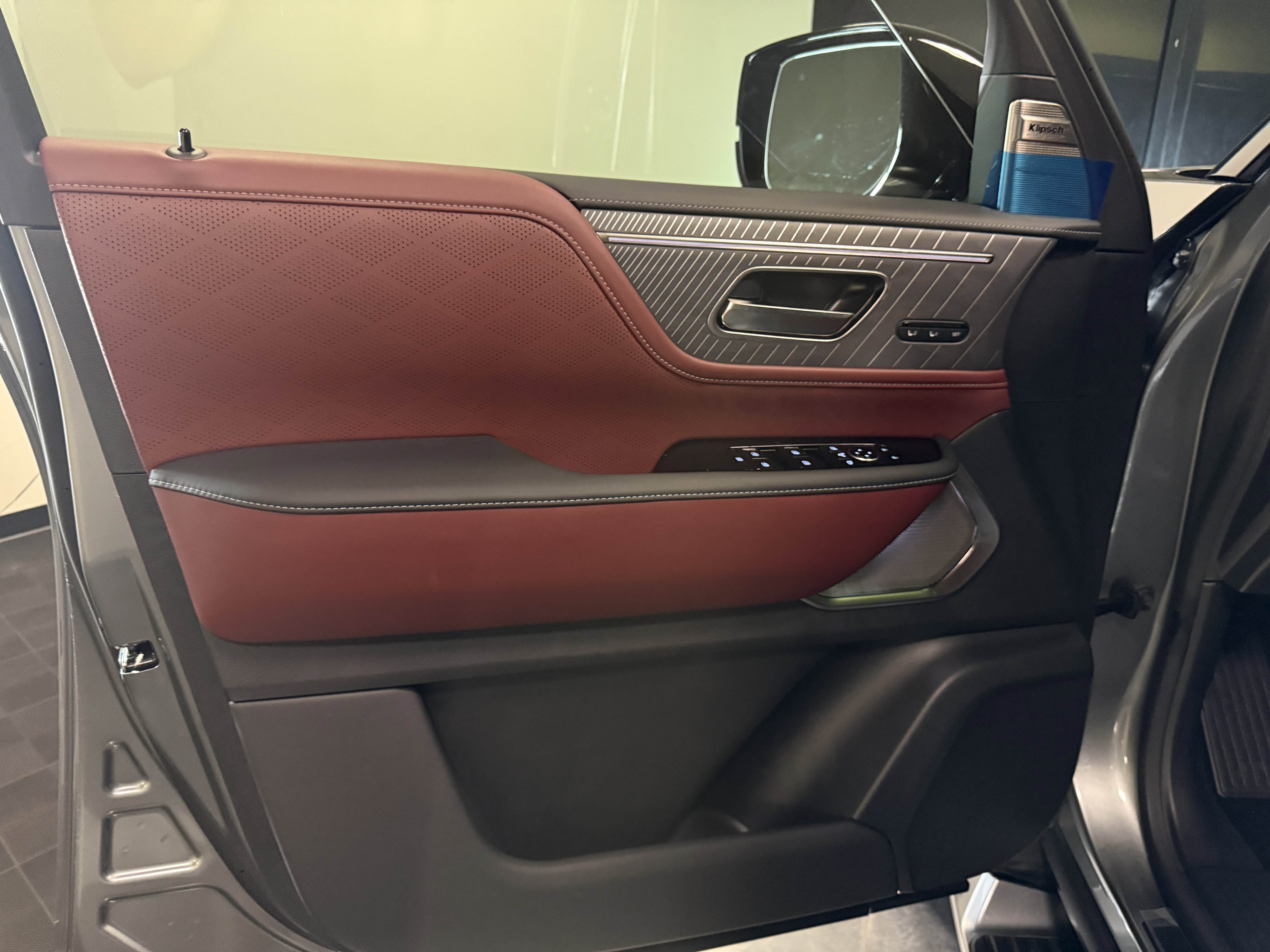 New 2026 INFINITI QX80 Autograph image 10
