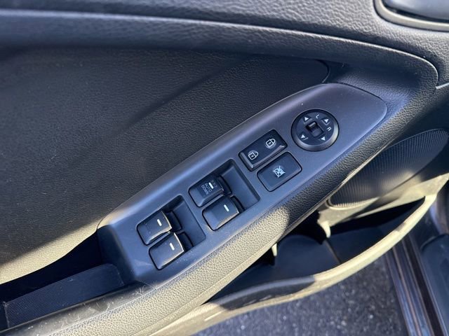 Used 2017 Kia Forte LX w/ LX Popular Package image 16