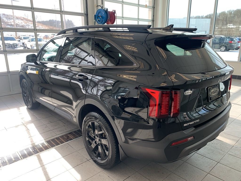 Used 2023 Kia Sorento S image 15