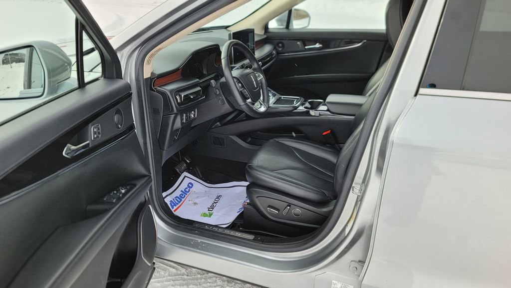 Used 2021 Lincoln Nautilus Reserve w/ Cargo Utility Package image 18