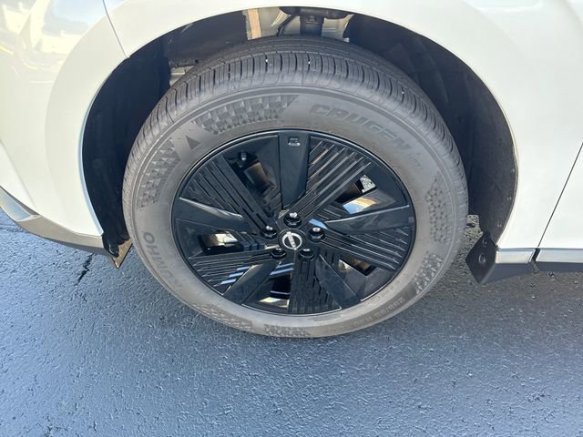 Used 2025 Nissan Murano SV image 31