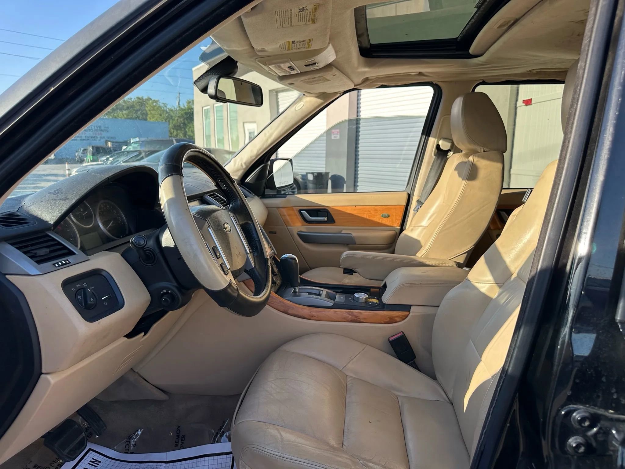 Used 2008 Land Rover Range Rover Sport HSE AWD/4WD image 12