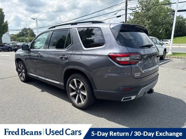 Used 2025 Honda Pilot Elite image 16