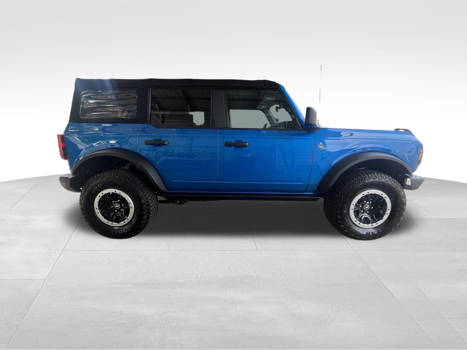 Used 2021 Ford Bronco Black Diamond w/ Sasquatch Package AWD/4WD image 4