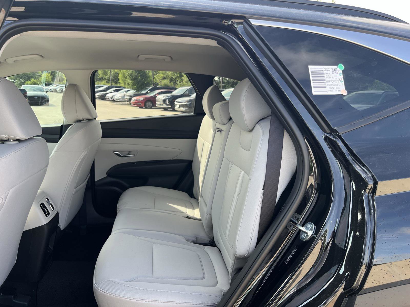 New 2025 Hyundai Tucson SEL image 17