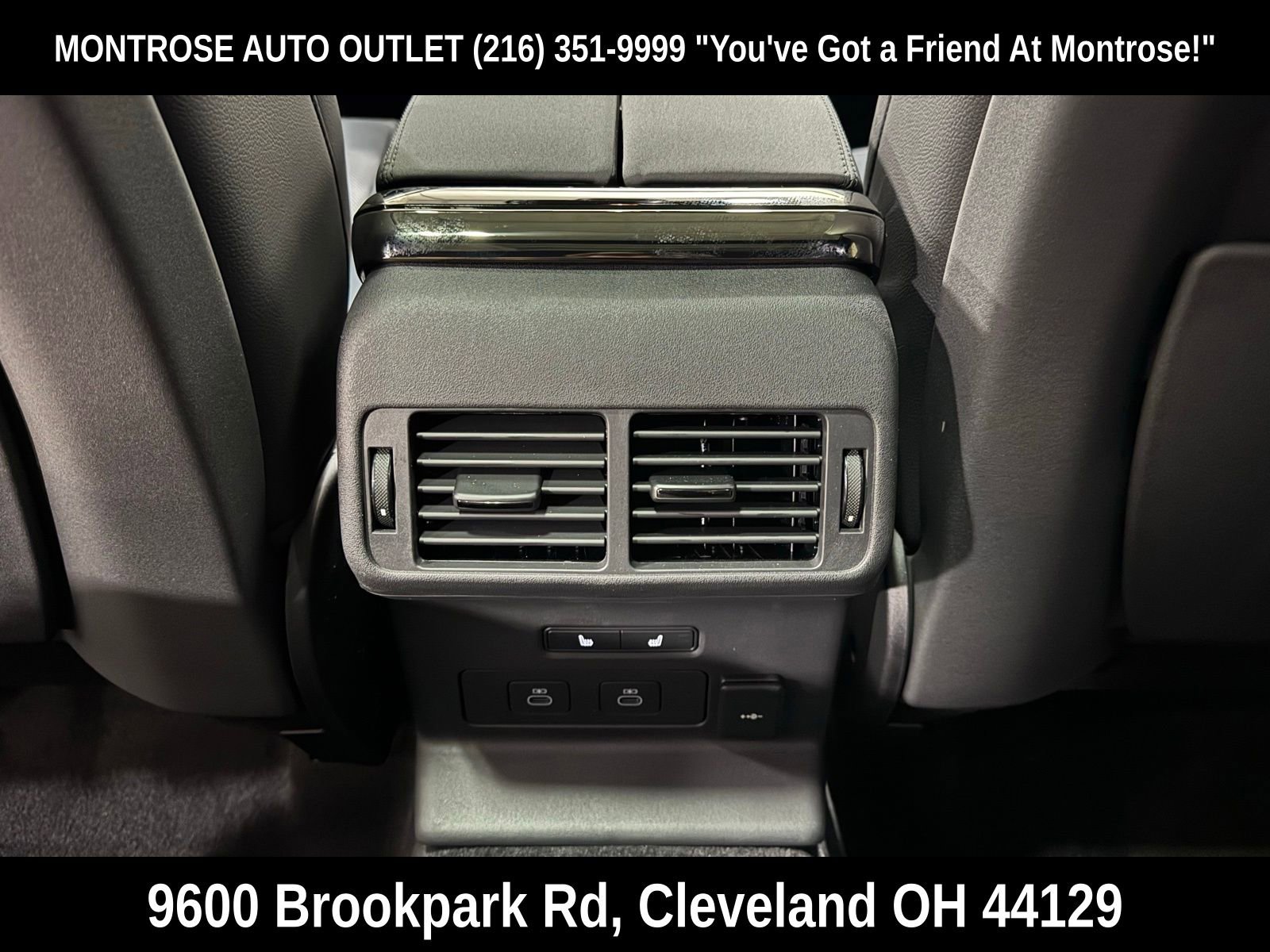 New 2026 Land Rover Range Rover Velar Dynamic SE image 34