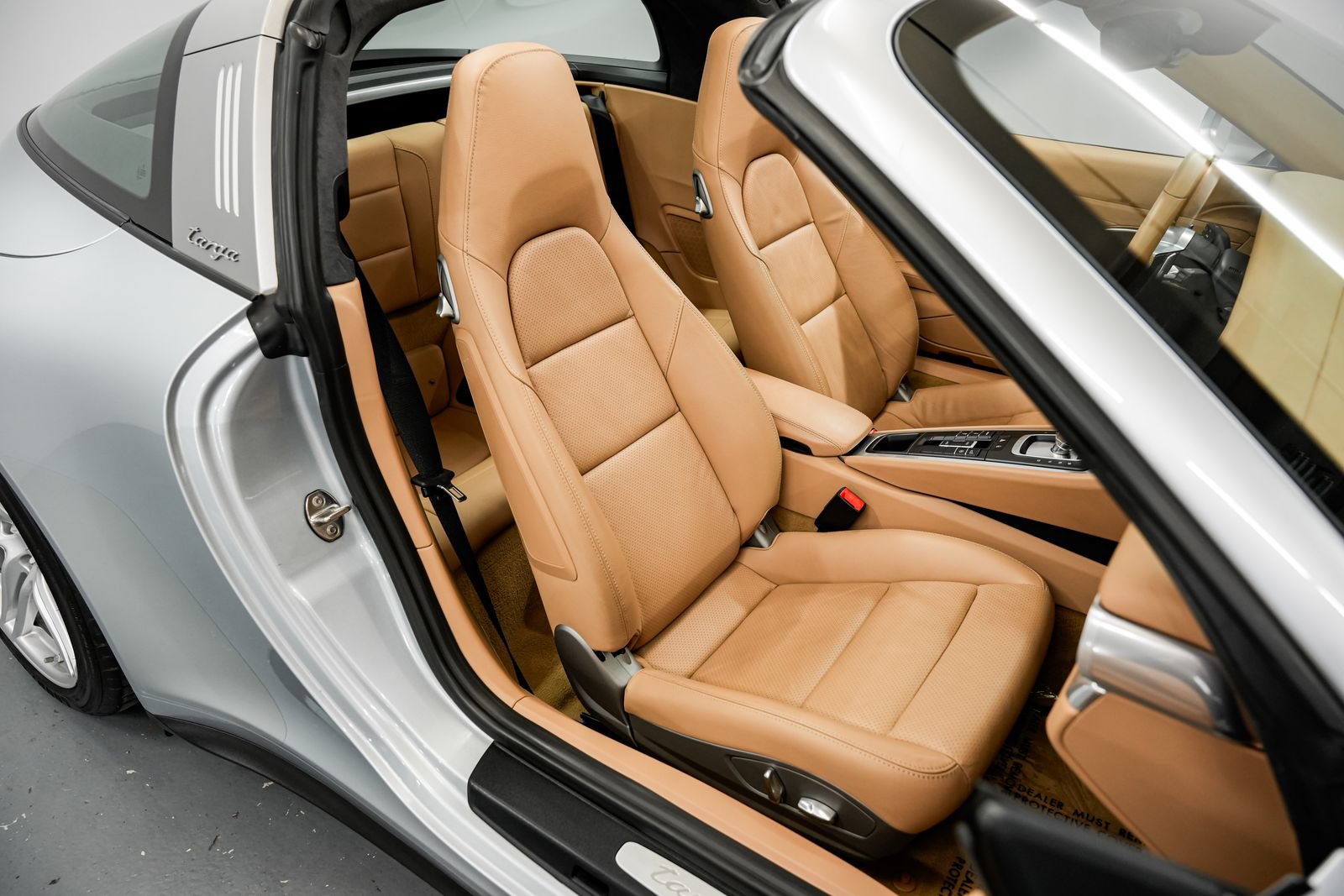 Used 2017 Porsche 911 Targa 4 AWD/4WD image 18