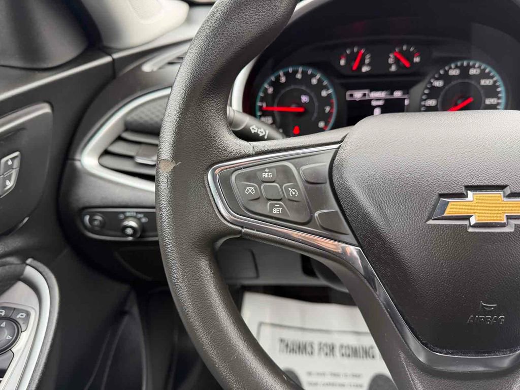 Used 2018 Chevrolet Malibu LS image 21