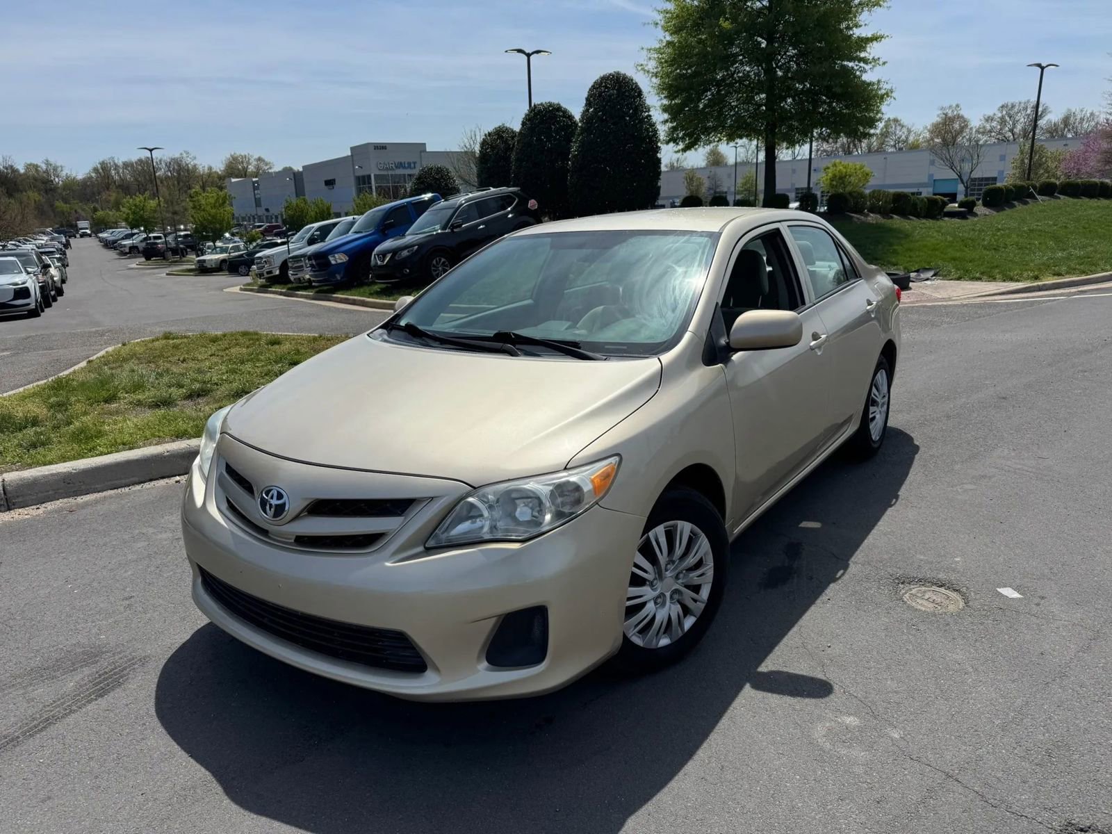 Used 2013 Toyota Corolla L FWD image 2