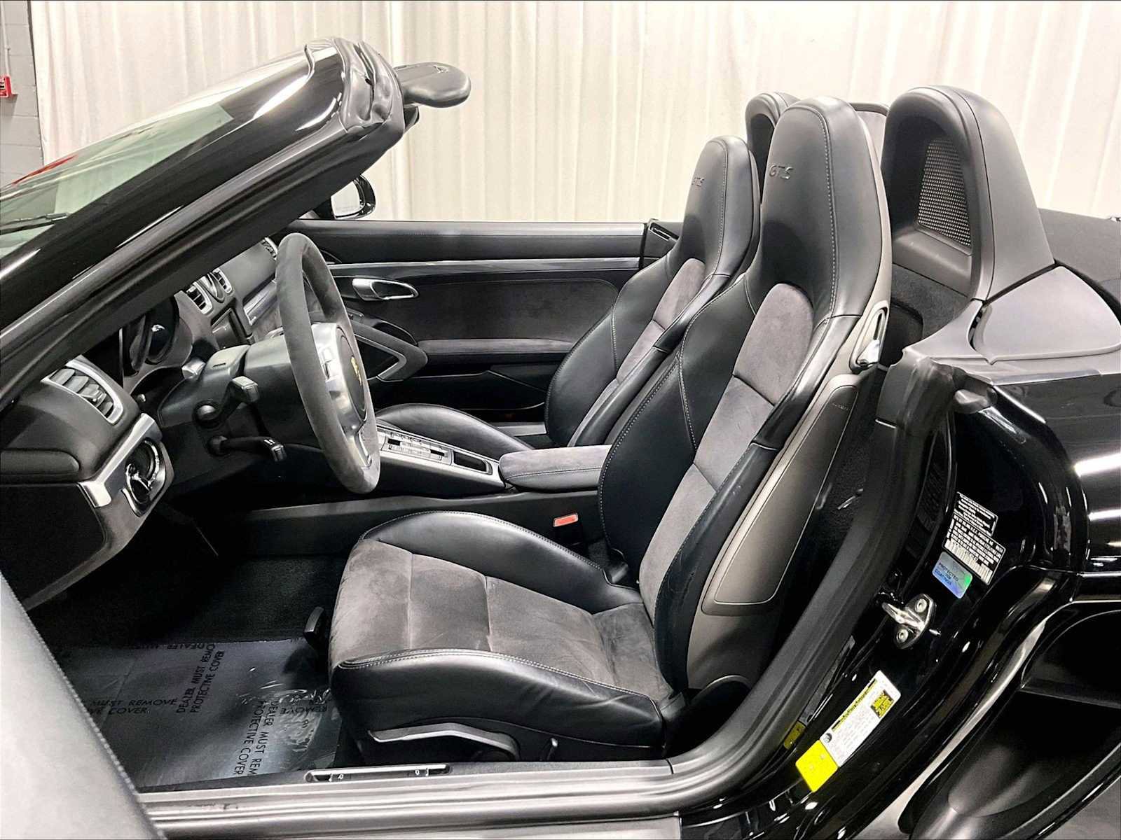 Used 2015 Porsche Boxster GTS image 8