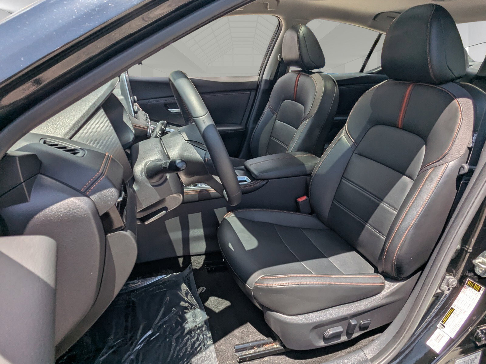 Certified 2020 Nissan Sentra SR w/ Premium Package FWD image 9