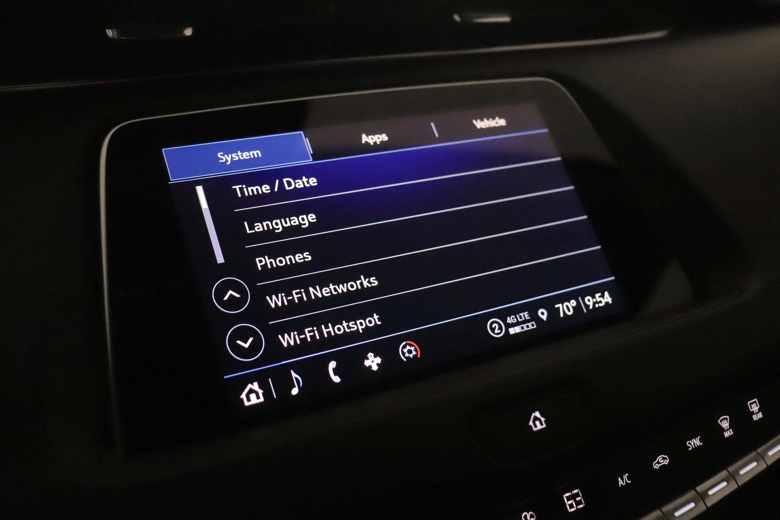 Used 2022 Cadillac XT4 Premium Luxury w/ Enhanced Visibility Package AWD/4WD image 30