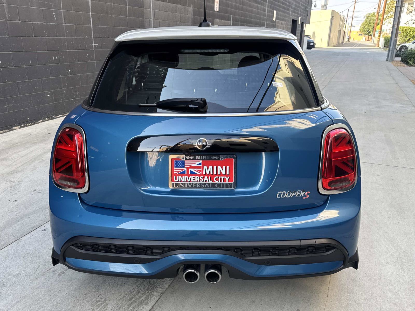Certified 2023 MINI Cooper S image 4