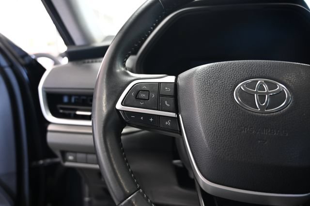 Used 2024 Toyota Grand Highlander AWD image 23