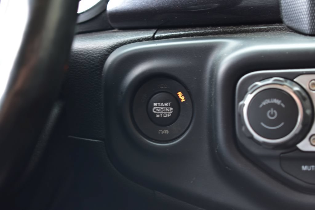 Used 2021 Jeep Wrangler Unlimited Sport AWD/4WD image 31
