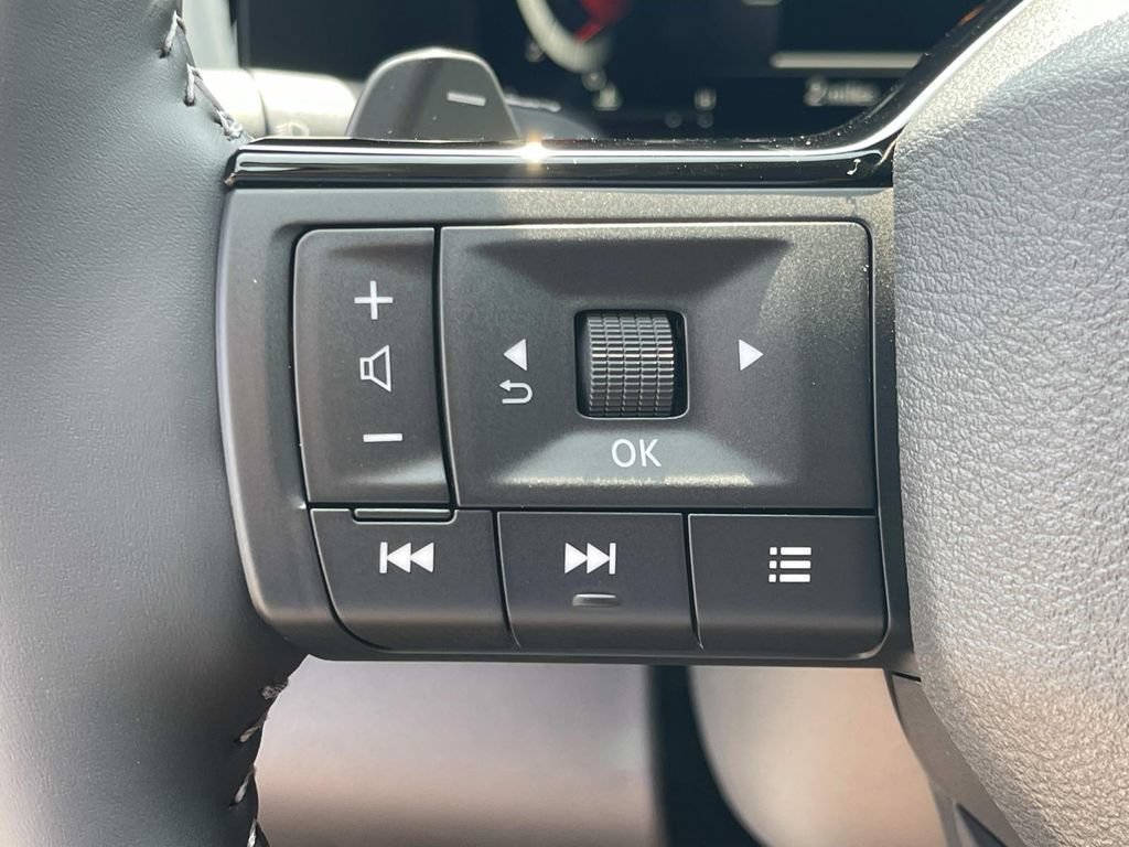 New 2026 Nissan Pathfinder SL FWD image 33