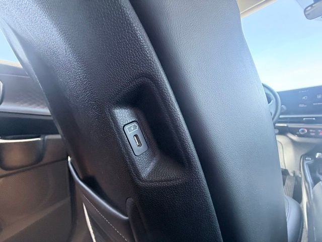 Used 2024 Kia Sorento S image 31
