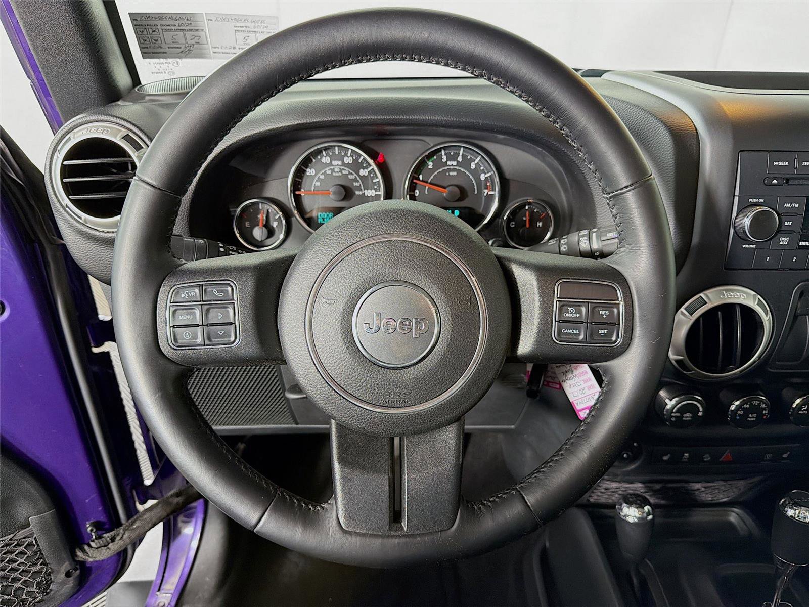 Used 2017 Jeep Wrangler Sahara w/ Connectivity Group AWD/4WD image 12