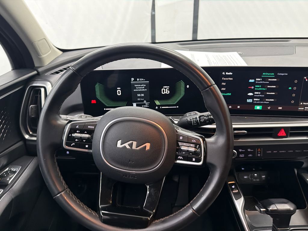 Used 2024 Kia Sorento S FWD image 23