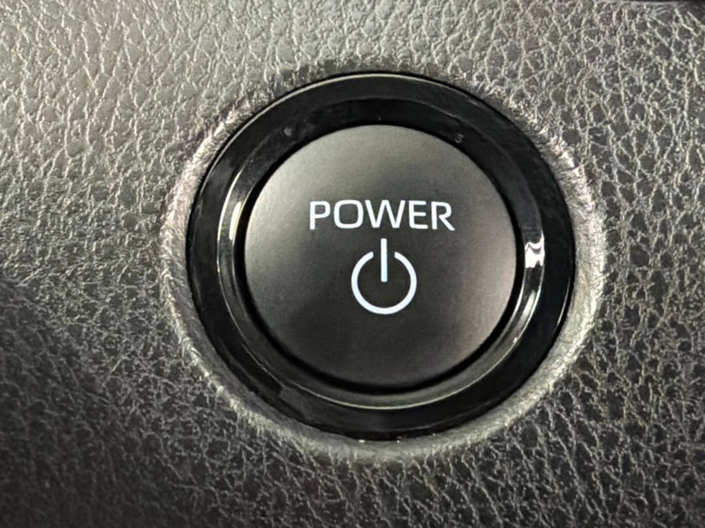 Used 2026 Toyota Camry XSE FWD image 31