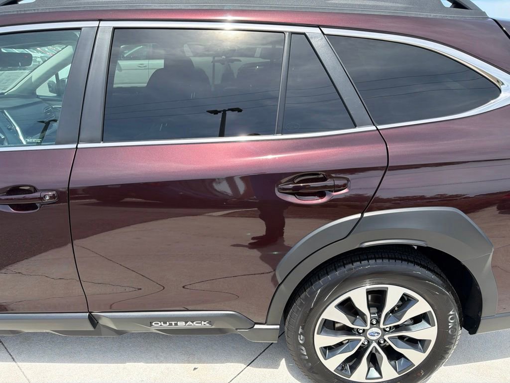 Certified 2024 Subaru Outback Limited AWD/4WD image 17