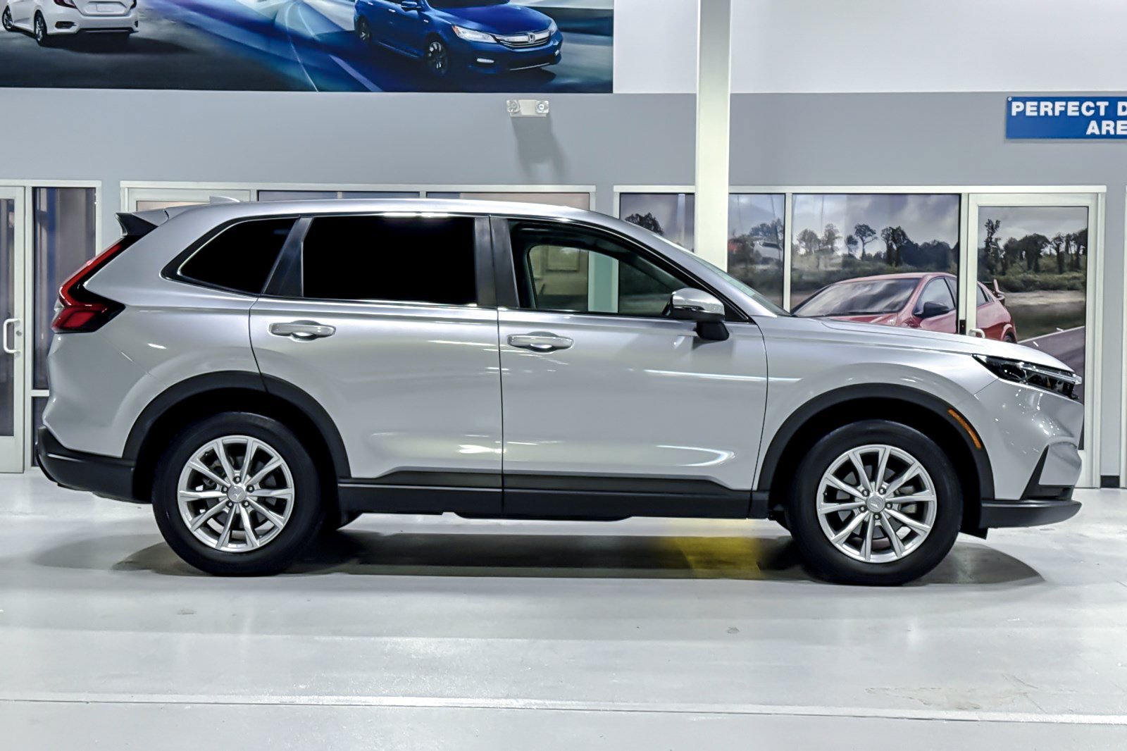 Used 2024 Honda CR-V EX-L image 8
