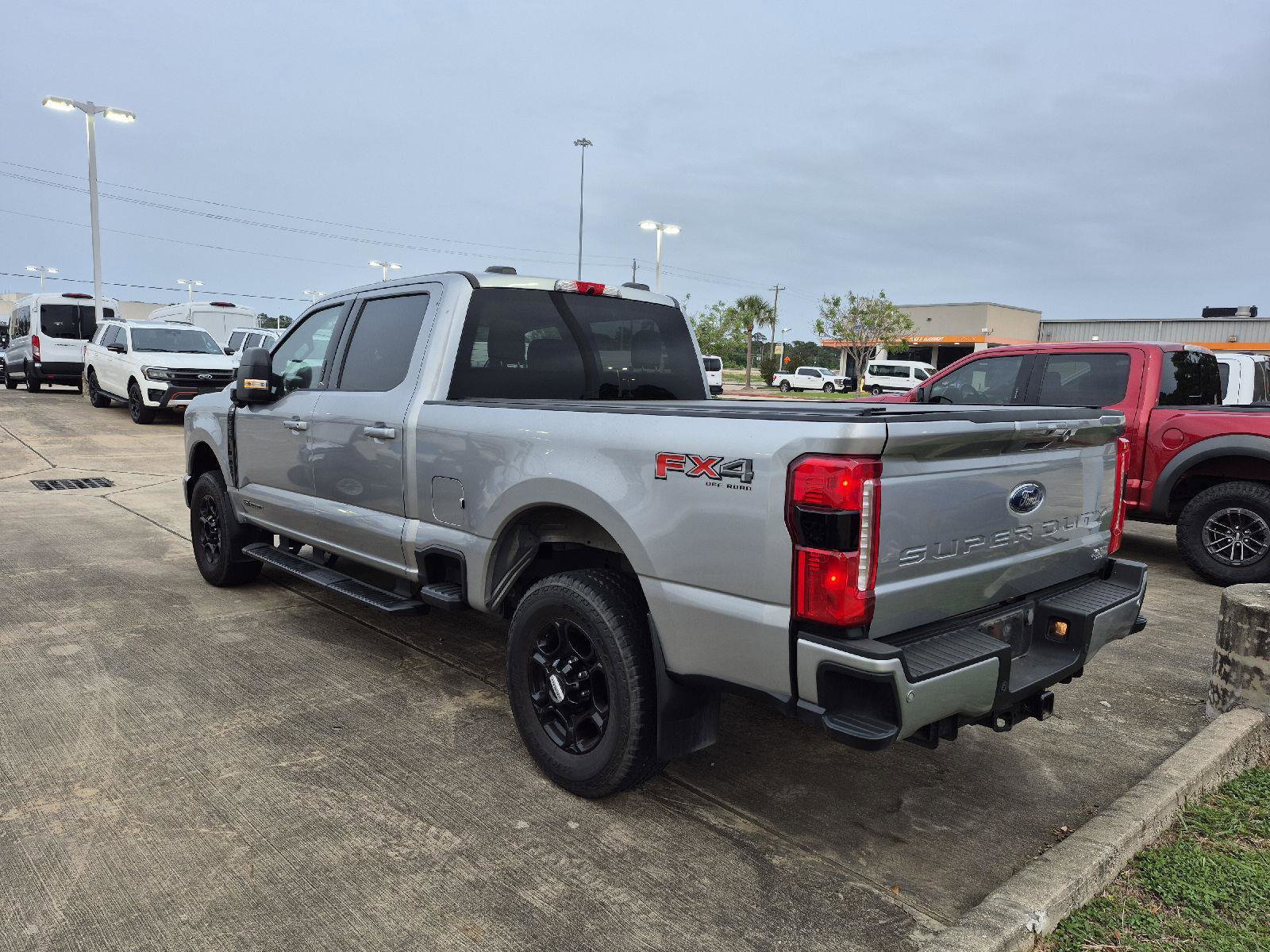 Used 2023 Ford F250 XLT w/ XLT Premium Package AWD/4WD image 4