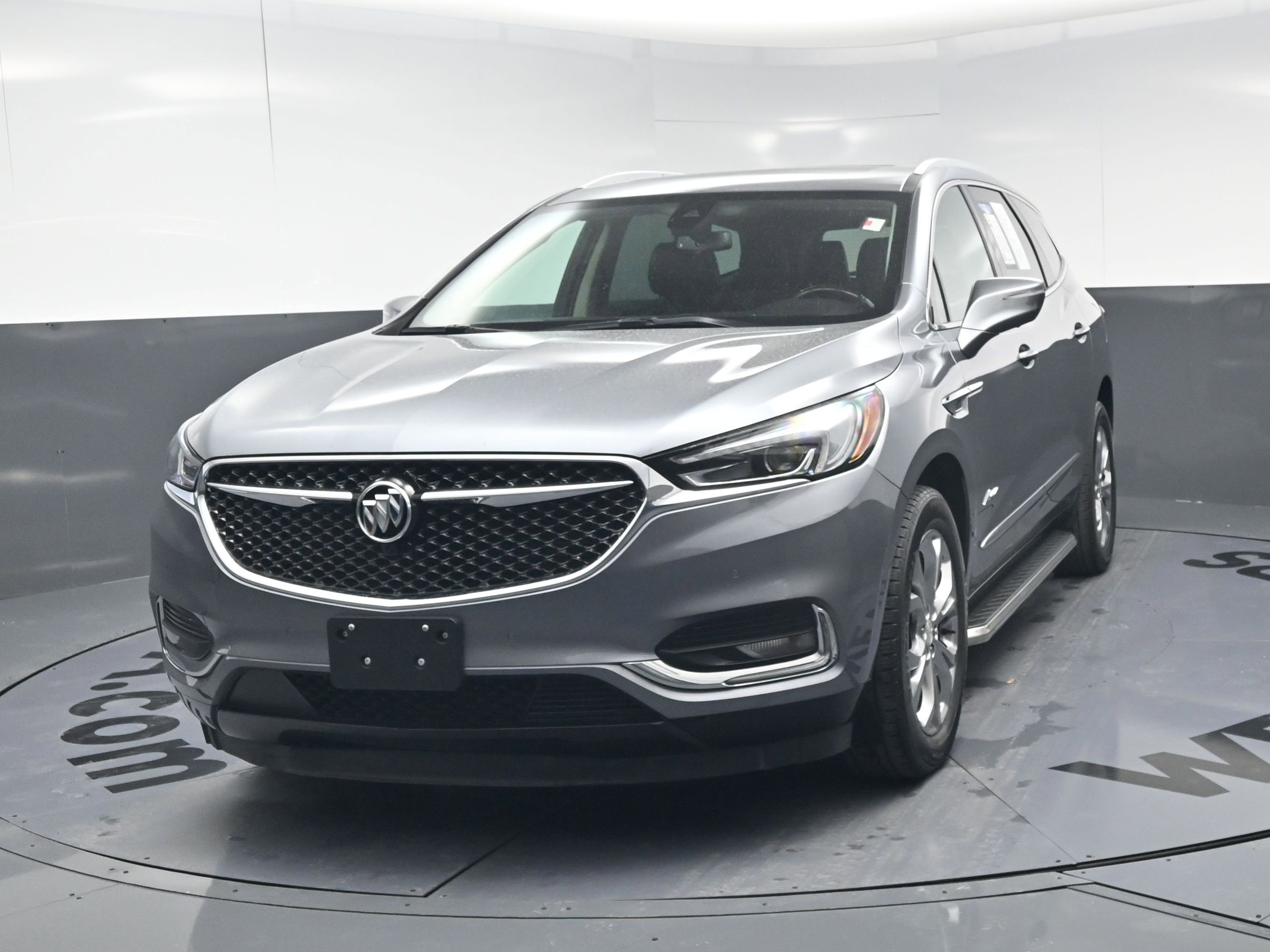 Used 2019 Buick Enclave Avenir w/ Avenir Technology Package FWD image 11