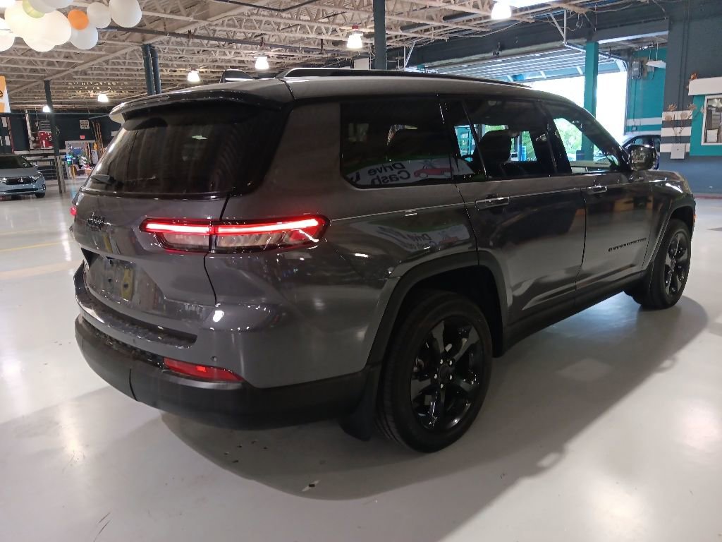Used 2023 Jeep Grand Cherokee L Laredo AWD/4WD image 6