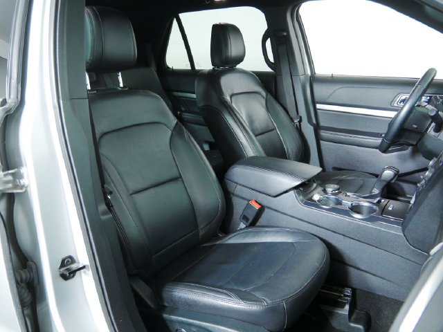Certified 2018 Ford Explorer XLT AWD/4WD image 15