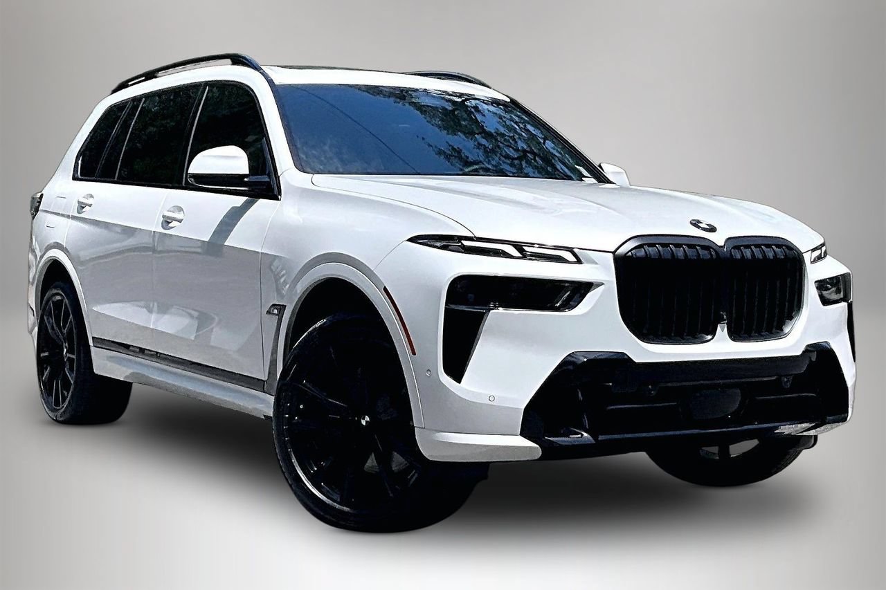 Used 2026 BMW X7 xDrive40i w/ Executive Package AWD/4WD image 2