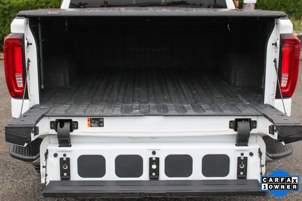 Used 2022 GMC Sierra 1500 SLT w/ X31 Off-Road Package image 8