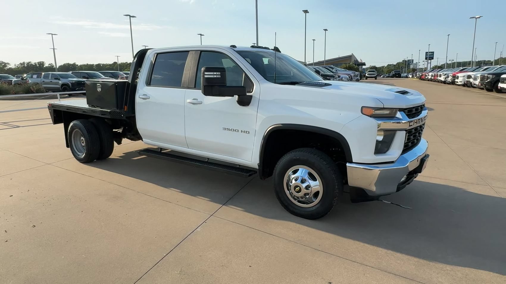 Used 2022 Chevrolet Silverado 3500 LT w/ Convenience Package AWD/4WD image 3