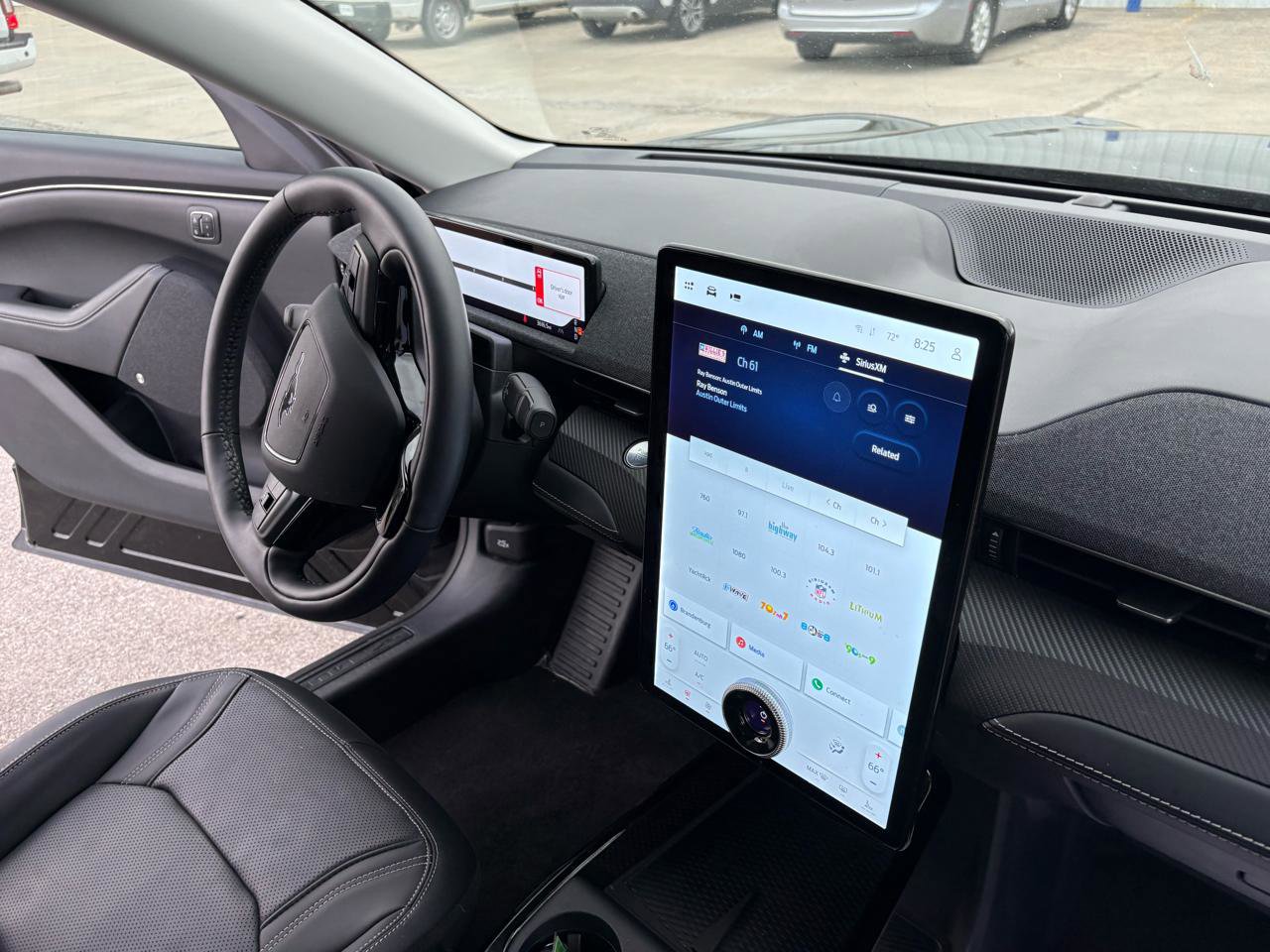 Used 2025 Ford Mustang Mach-E Premium image 37