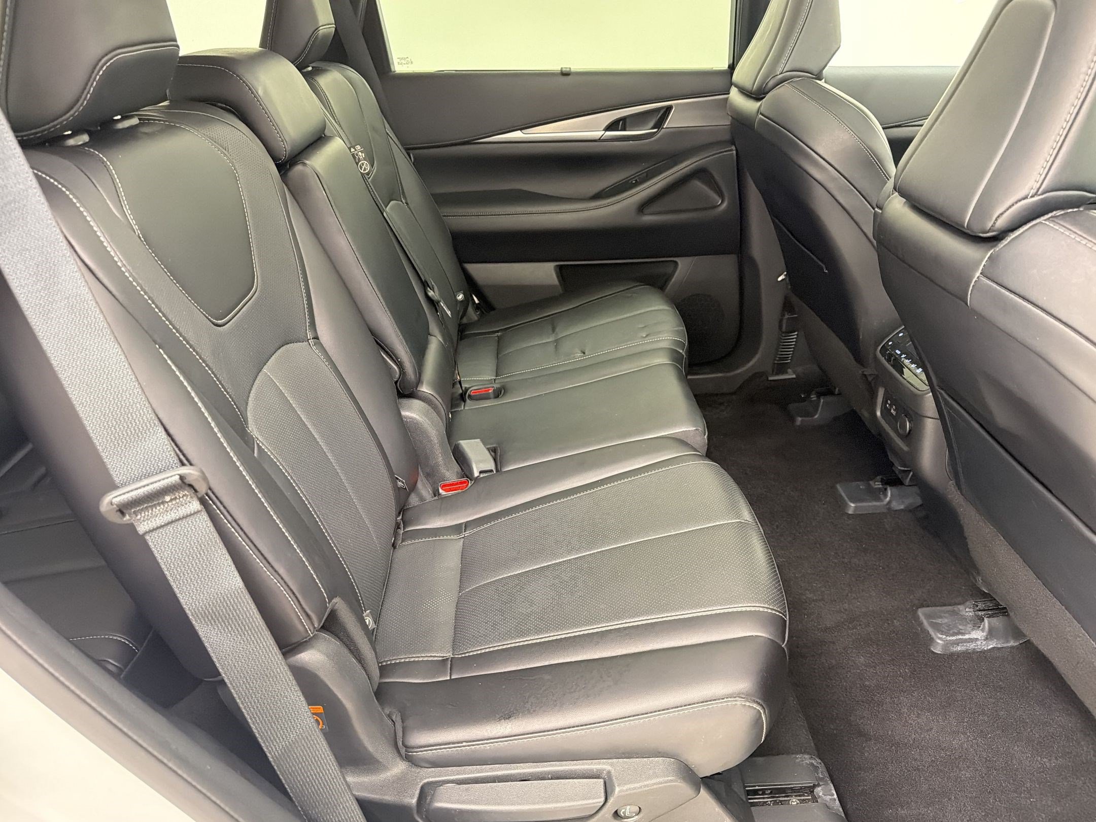 Used 2024 INFINITI QX60 Luxe FWD image 25