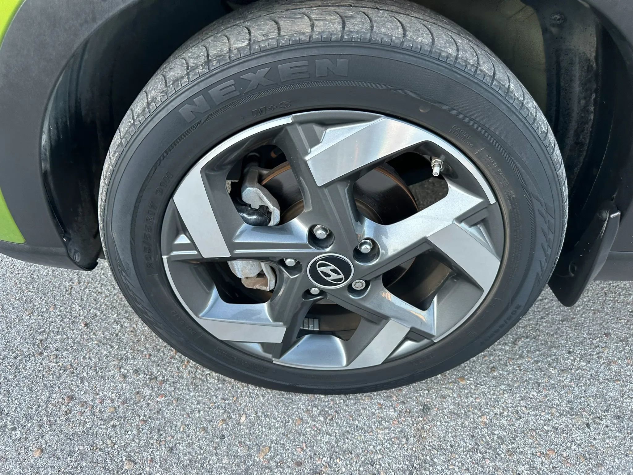 Used 2021 Hyundai Venue SEL FWD image 27