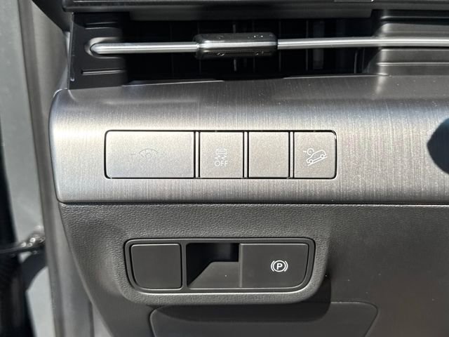 New 2026 Hyundai Kona SEL Premium image 24