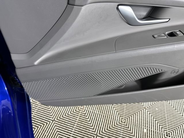 Certified 2023 Hyundai Elantra SE image 29