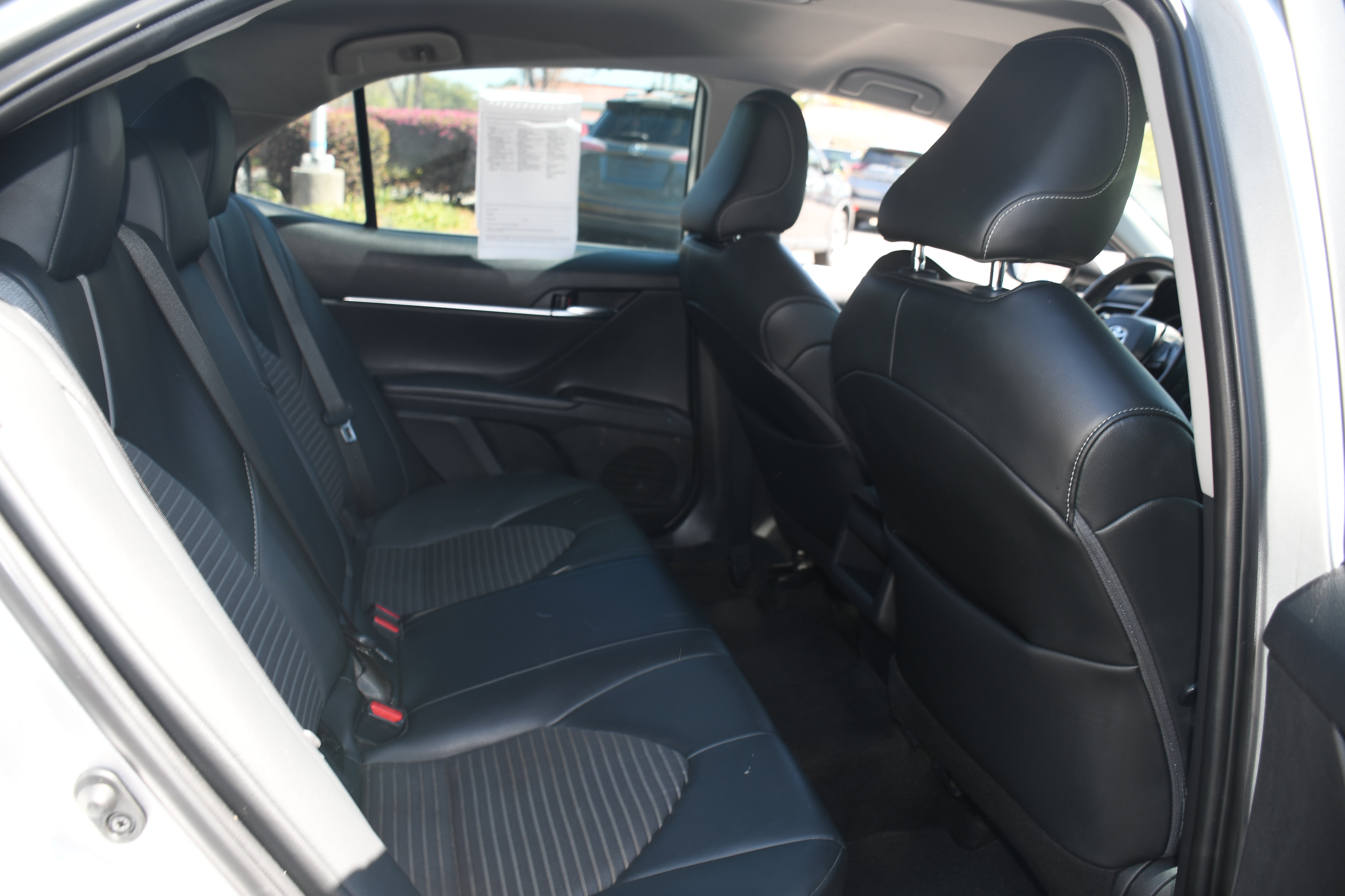 Used 2021 Toyota Camry SE image 17