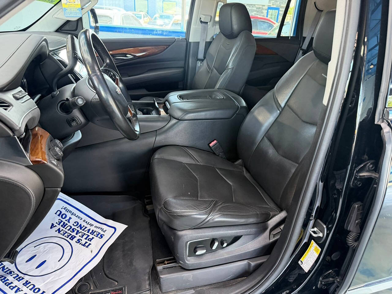 Used 2016 Cadillac Escalade Luxury AWD/4WD image 13