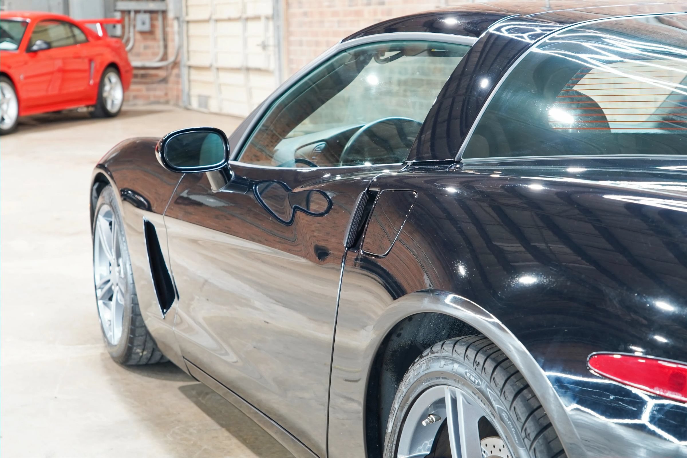Used 2009 Chevrolet Corvette Coupe w/ Preferred Equipment Group RWD image 20